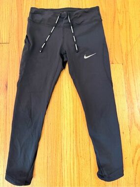 Nike Running Black leggings Drii-Fit. Size Small, 2 pockets (one zippered)